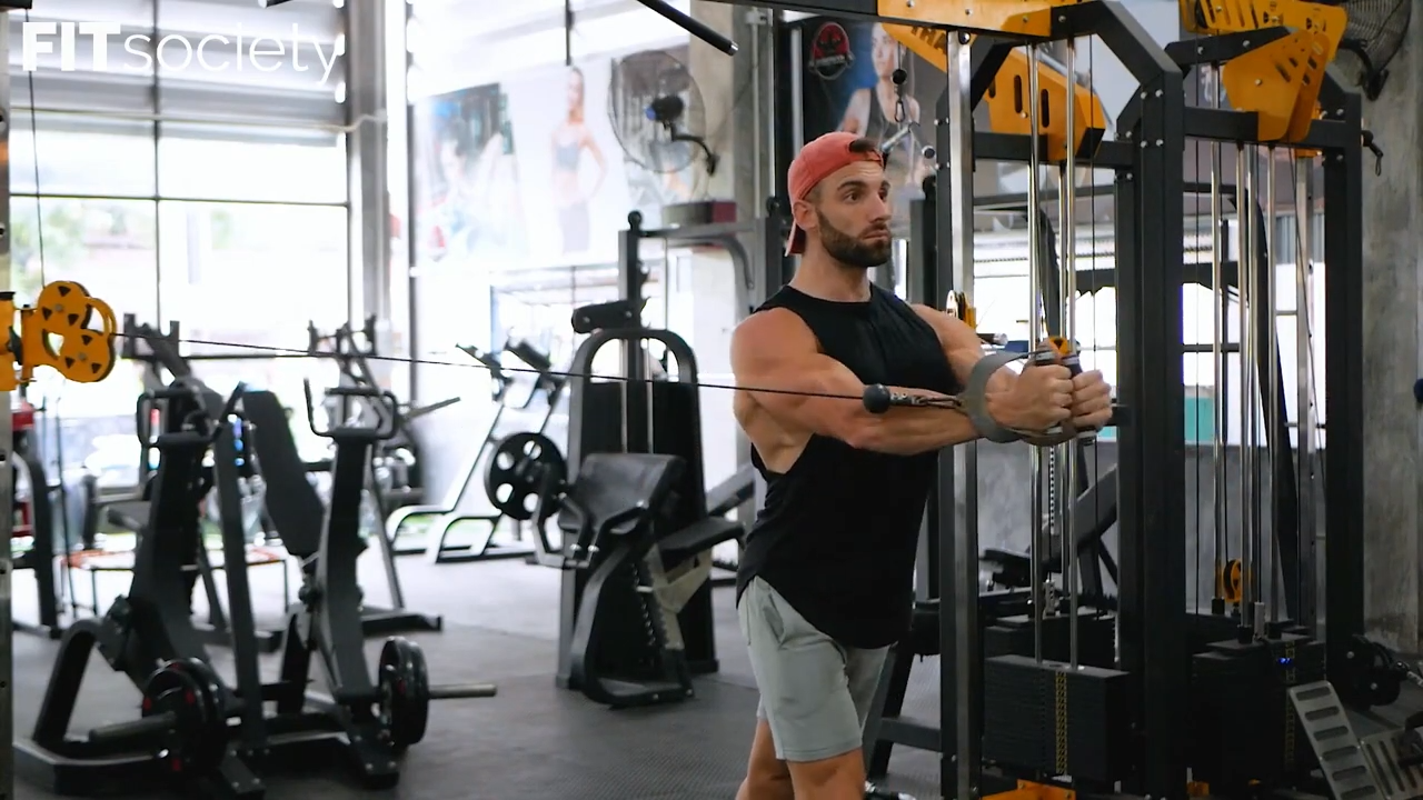 Cable Chest Fly Middle