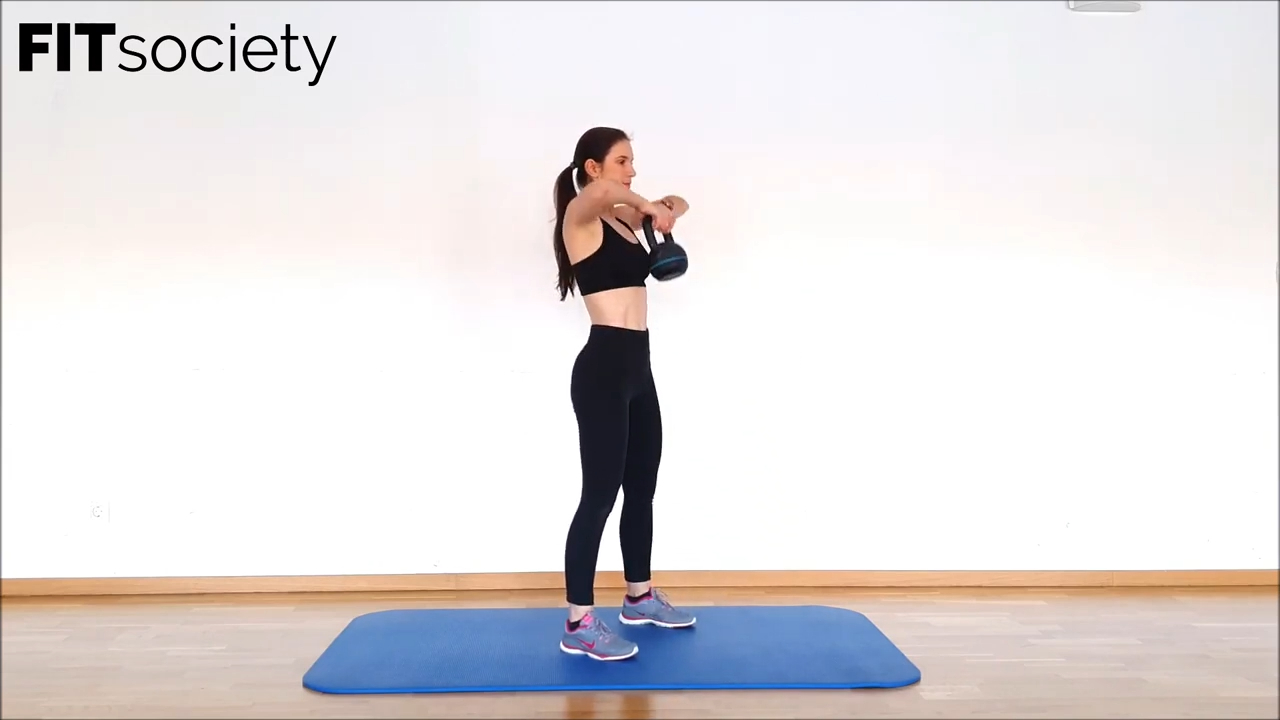 Peso muerto con kettlebell seguido de remo vertical