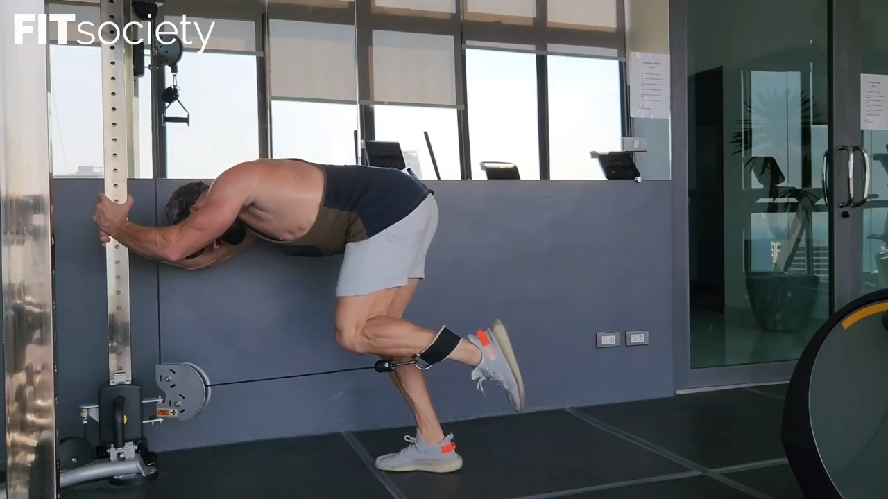 Cable Kick Backs