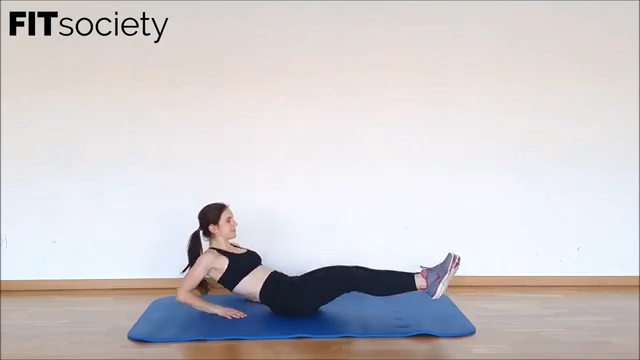Beinstrecken im Sitzen