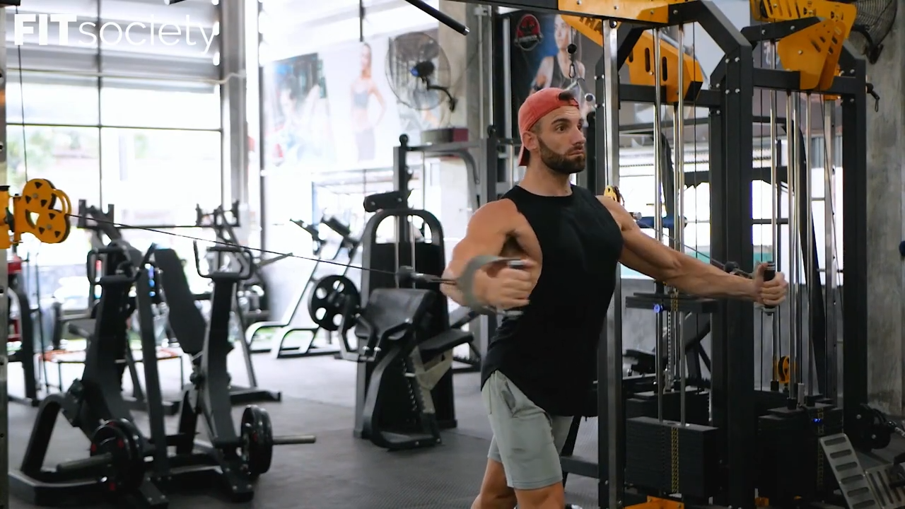 Cable Chest Fly Middle