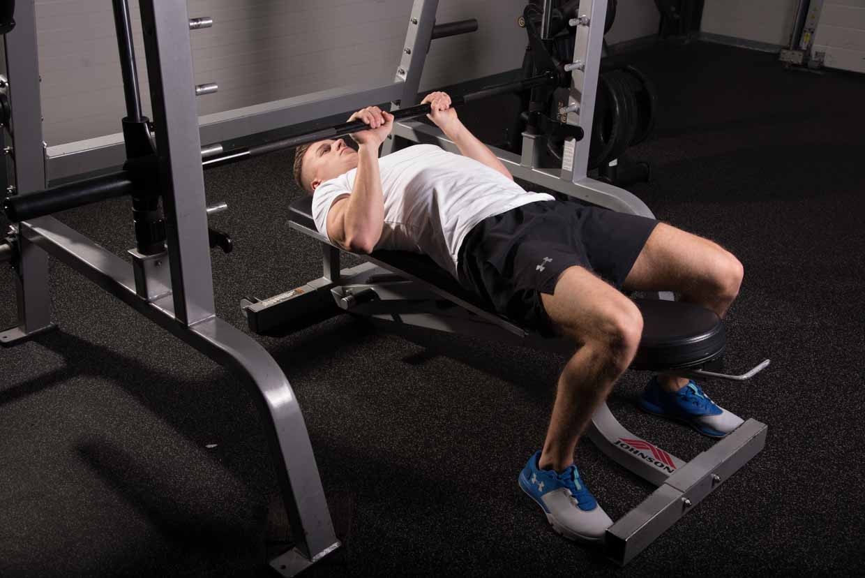 Close-Grip Bench Press in Smith Machine