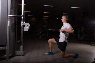 Archer Stance Shoulder Pull